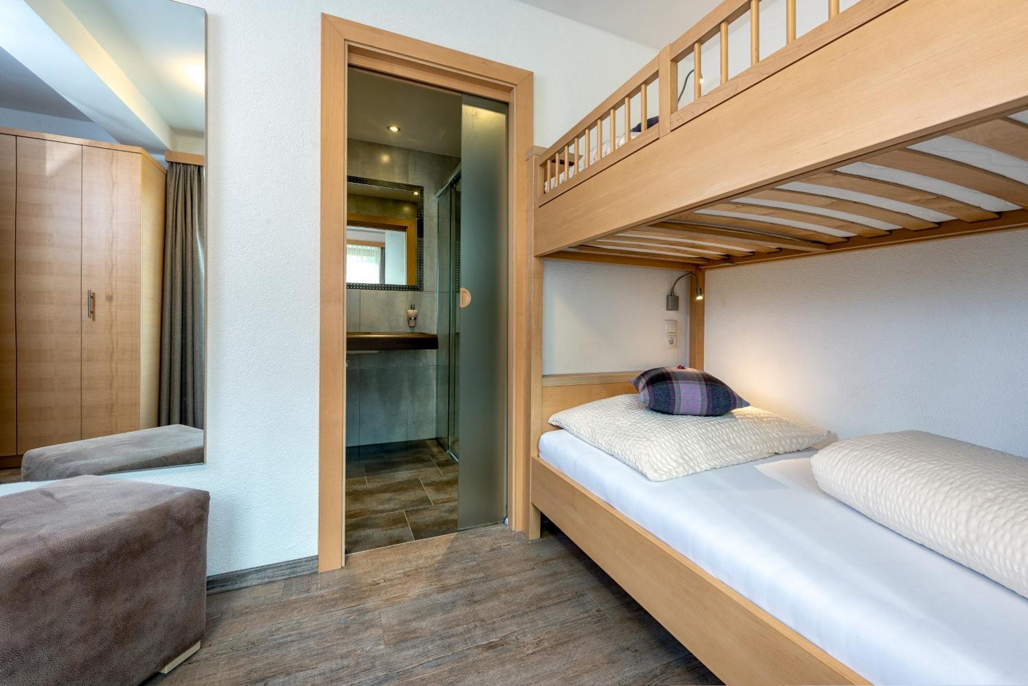 Alpenresort Thanner マイヤーホーフェン 部屋 写真